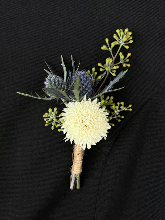 #2. Rustic thistle boutonniere